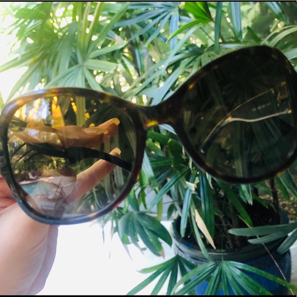 🕶👠Tory Burch polarized sunglasses, cat-eye shape - Picture 1 of 8